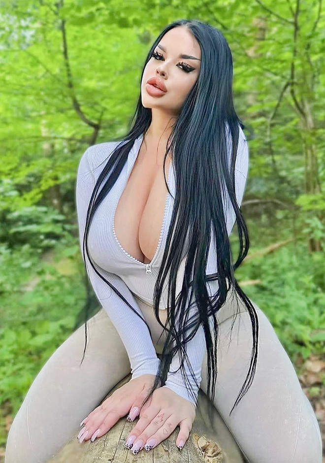 beautiful singles Irina