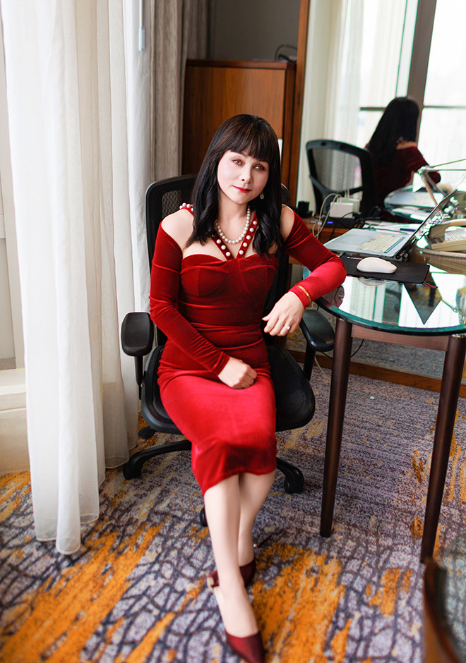 عزاب جميلات Qinzhi (Zhi)