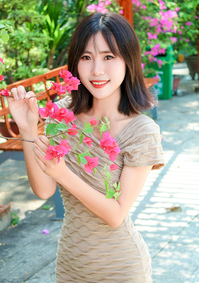 Schöner Single Dinh Thanh Nga (Nga)