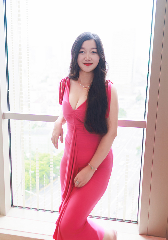 عزاب جميلات Tingting (Ting)