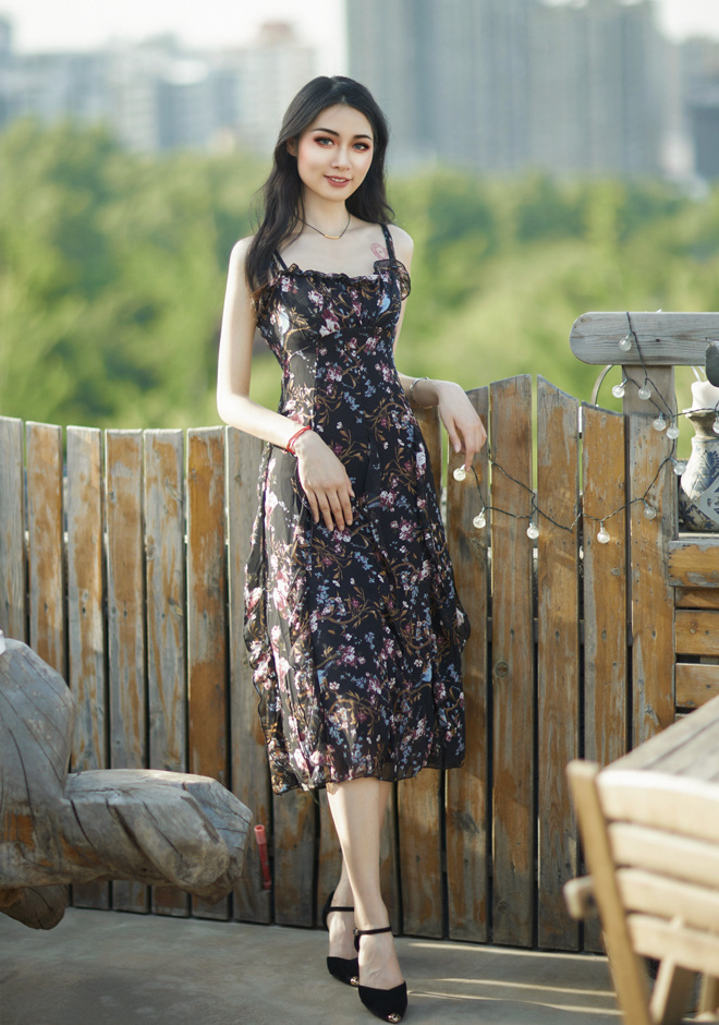 魅力的なシングルSihui (Hui)