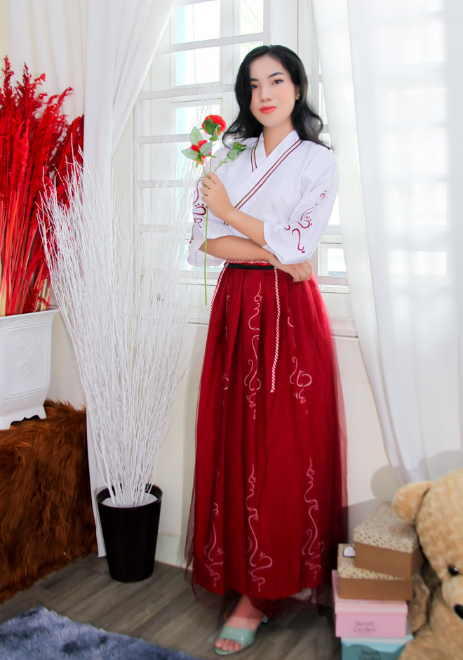 beautiful singles Hoang Lan Vy (Vy)