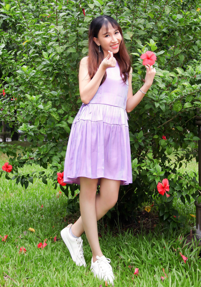 عزاب جميلات Nhat Khanh Ly (Ly)