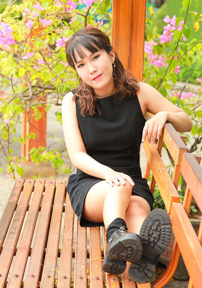 beautiful singles Nguyen Thao Trinh (Trinh)