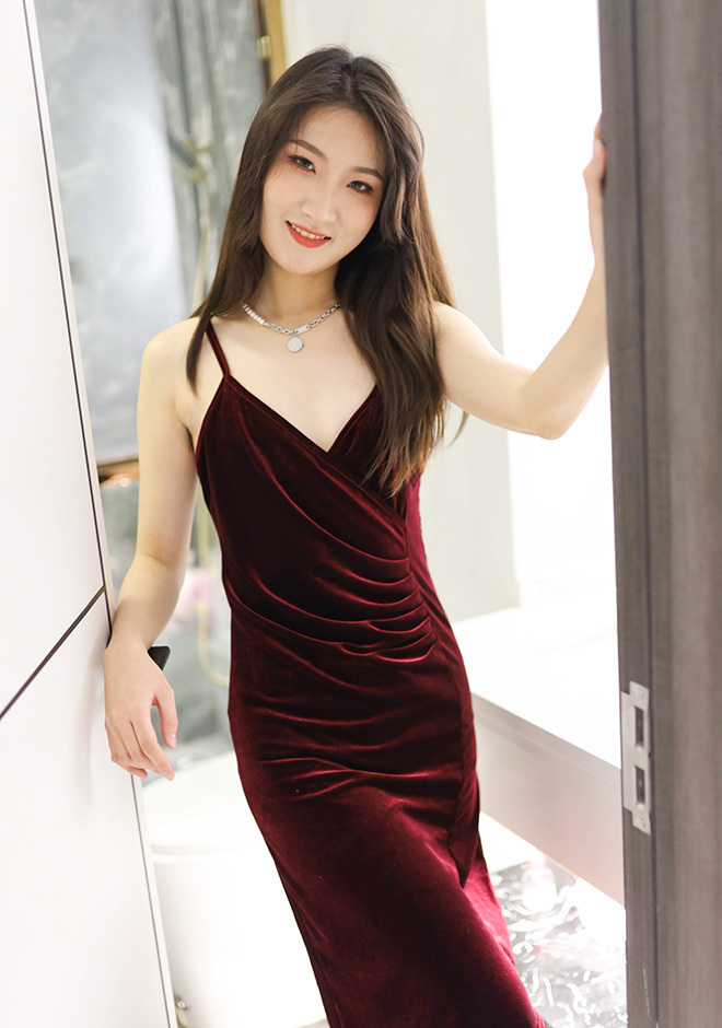beautiful singles Xintong (Tong)