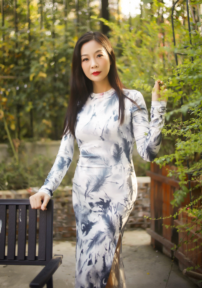 beautiful singles Hua (Hua)