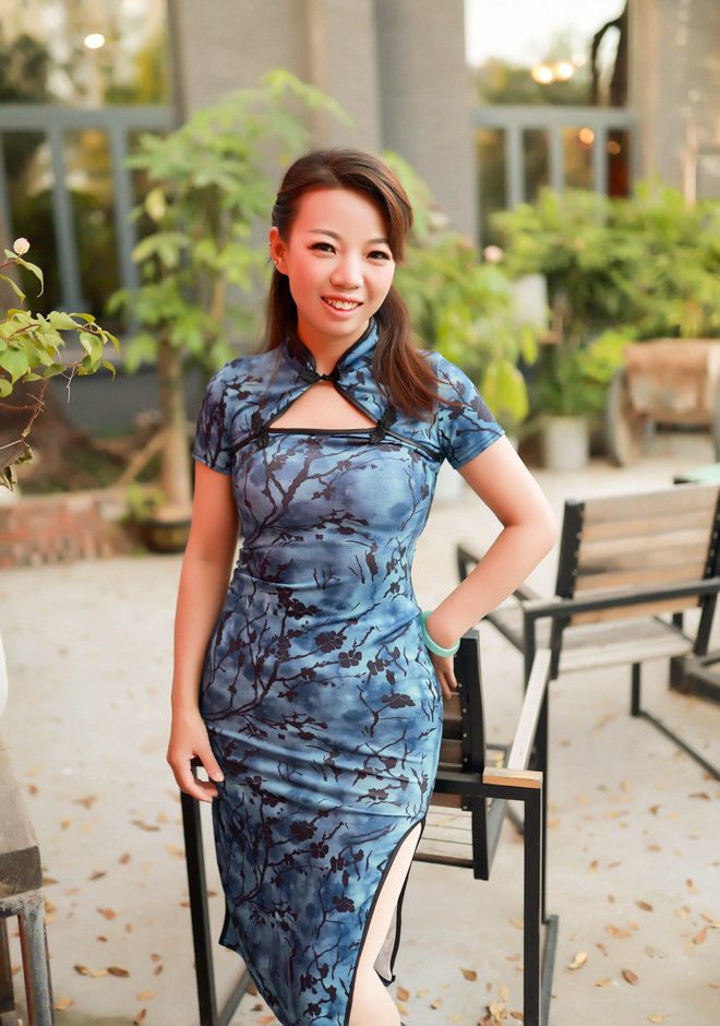 beautiful singles Yanna (Na)
