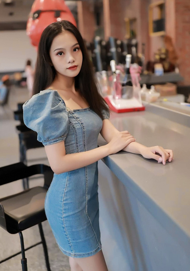 belle fille Zhenyu (Yu)