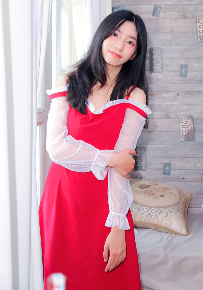 beautiful singles Thi Le Thuy (Thuy)