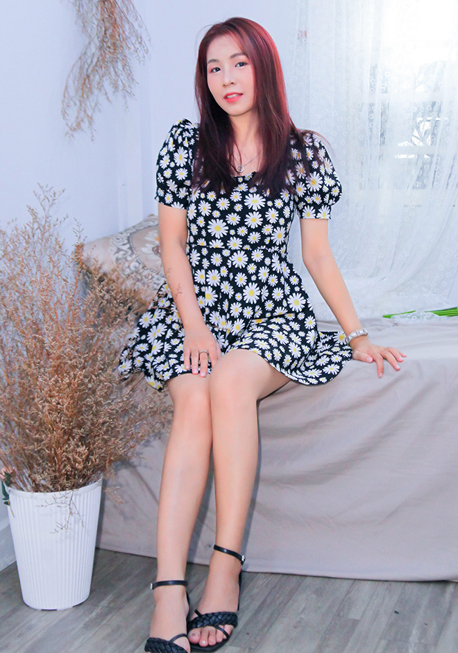 beautiful singles Thi My Tien (Tien)