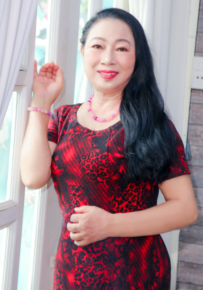 beautiful singles Thuy Chinh (Chinh)