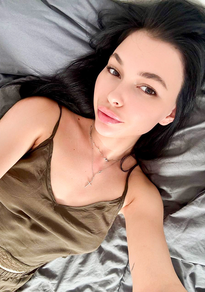 beautiful singles Alina