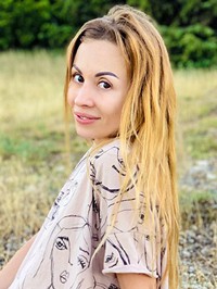 Ukrainian single Elena from Nikolaev, Ukraine