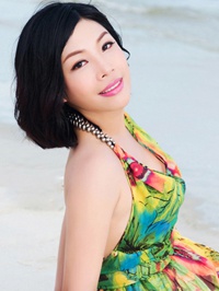 Asian woman Yin (Gina) from Beihai, China