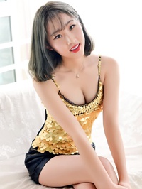 Asian woman Sha (Kelly) from Shenyang, China