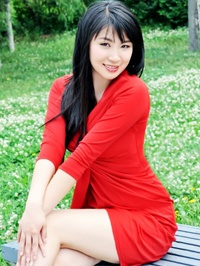 Asian woman Yanyi (Evelyn) from Fushun, China
