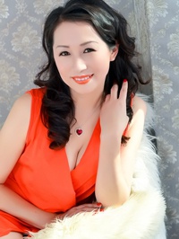 Asian woman Yali (Lindsay) from Funshun, China