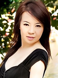 Asian woman ju (Gigi) from Shenzhen, China