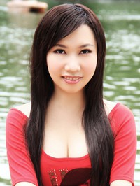 Asian woman Xiao (Cherry) from Foshan, China