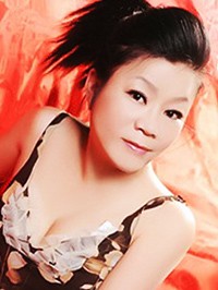 Asian woman Weina (Wina) from Zhengzhou, China