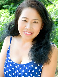 Asian woman Yuqiu (Sandra) from Shenyang, China