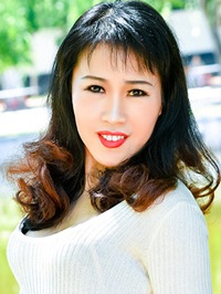 Asian woman Hongyu (Nicole) from Fushun, China