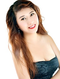 Asian woman Fang (Liz) from Shenyang, China