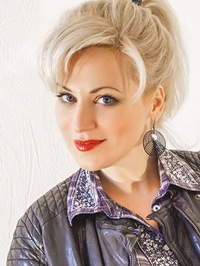 Ukrainian single Natalia from Irpen, Ukraine