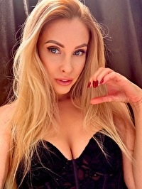 Ukrainian single Julia from Kherson, Ukraine