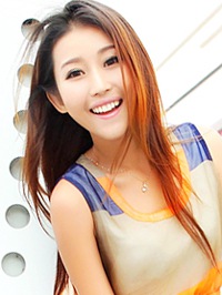 Asian woman Bo (Scarlett) from Harbin, China