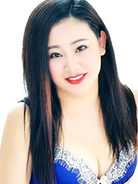 Asian woman Xue (Yuki) from Shenyang, China