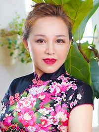 Asian woman Ying from Shenyang, China