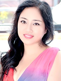 Asian woman Jingjie (Cassie) from Tieling, China