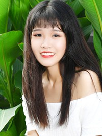Asian single Yan from Shenyang, China