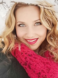 Ukrainian single Alla from Chervonopartizansk, Ukraine