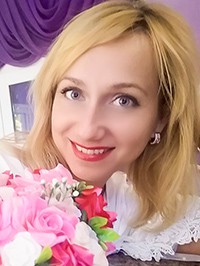 Ukrainian single Alla from Chervonopartizansk, Ukraine