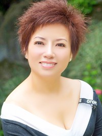 Asian woman Chunxia from Zhuhai, China