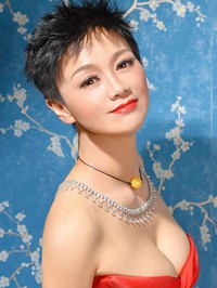 Asian woman Chunhua from Shenyang, China