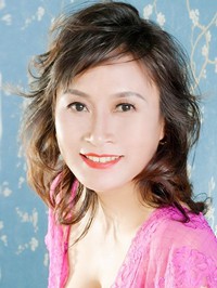 Asian woman Liling (Ling) from Shenyang, China