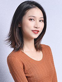 Asian woman Qi (Hellen) from Guangdong, China