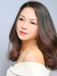 Asian woman Jinlian (Julie) from Tieling, China