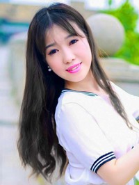 Asian single Lingjing from Changsha, China