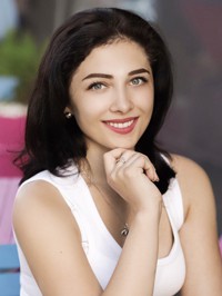 Single Valentina from Mangush, Ukraine