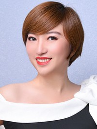 Asian single Xiangling (Eda) from Shenyang, China