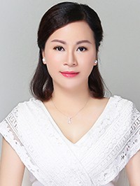 Asian woman Bijuan (Jane) from Nanning, China