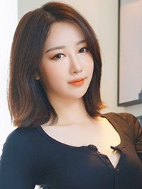 Asian single Ping from Beijing, China