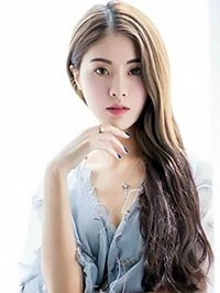 Asian single Ling from Shenzhen, China