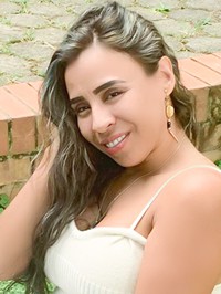 Latin woman Ana Jennyfer from Cauca, Colombia