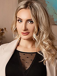 Ukrainian single Tatyana from Hazelgrove Rd, United Kingdom