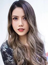 Asian woman Hua from Henan, China